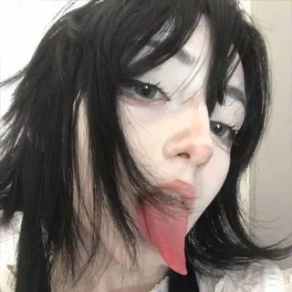 Plum Altushek - Archive 18+
