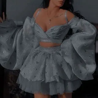 Предпоказ Hot Girl - 18+