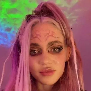 Grimes GIFs - гифки Grimes