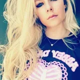 Avril Lavigne - noticias y fotos