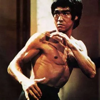 李小龍 - ставки на спорт