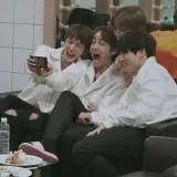 Bangtan Sonyeondan - BTS ARMY