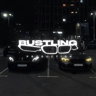 BUSTLING - стиль и тренды