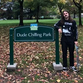 Dude Chilling Park - мемы и юмор