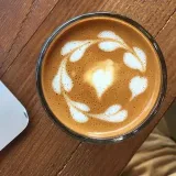 Estrategia de negocio FlatWhite Digest