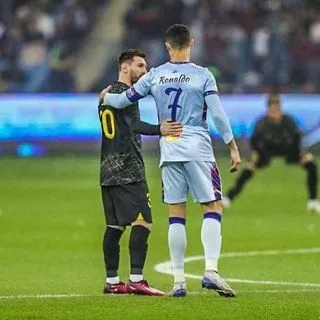 Ronaldo vs Messi - дуэль звезд