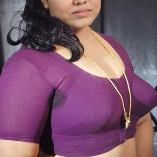 HOT WEB BHABHI - горячие видео
