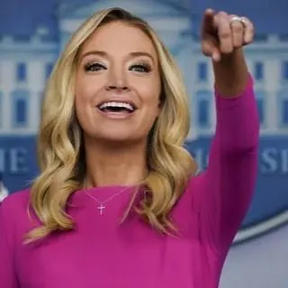 Kayleigh McEnany - Пресс-секретарь