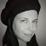 Laura Ru - Investigación y artículos