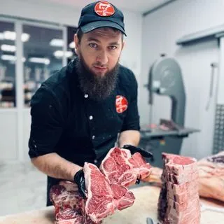 Butcher Mustafa - мясная школа