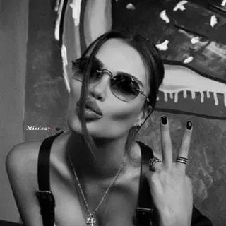 Miss.ea7 - стиль и контент