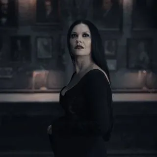 Morticia Addams - шарм и мистика
