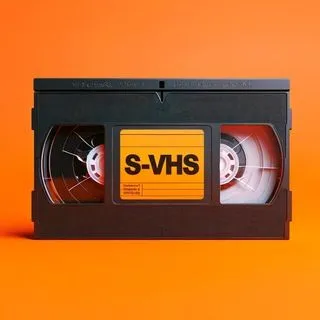 S-VHS - написання містичного роману