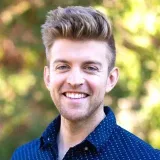 Pequeñasventajas con Gavin- Inglés de un americano.