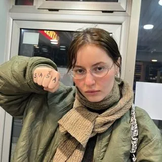 Saša Shitpost - юмор и мемы