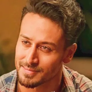 Tiger Shroff - индийский актер боевиков