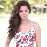 Vedhika Kumar - libros y códigos